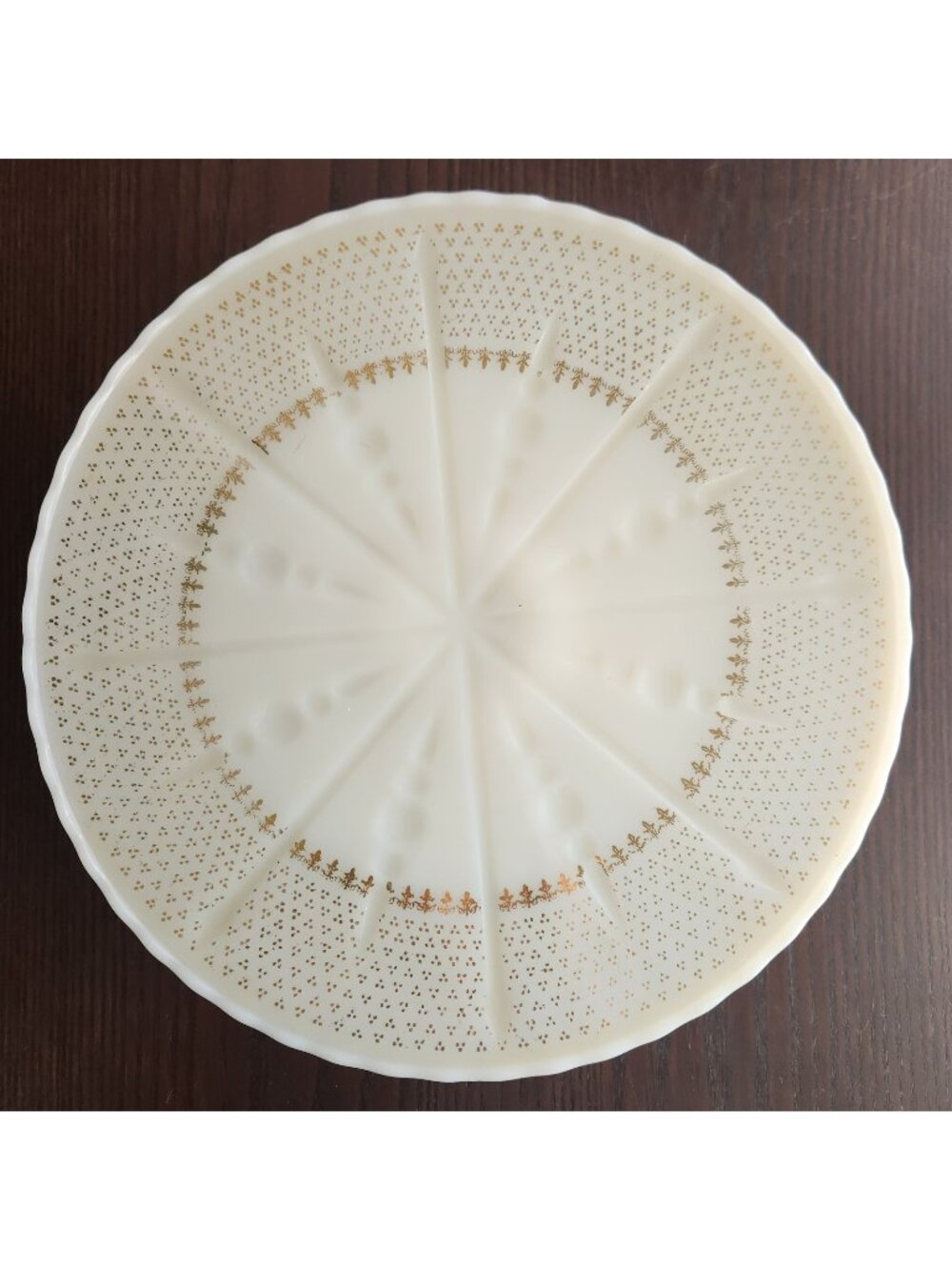 Vintage Anchor Hocking Milk Glass Pedestal Cake Plate Stand Fleur De Lis 10"